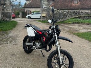 MOTO RIEJU 50 CC MRX