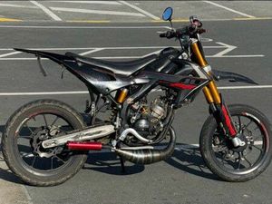 MOTO RIEJU MRT BLACK SÉRIES