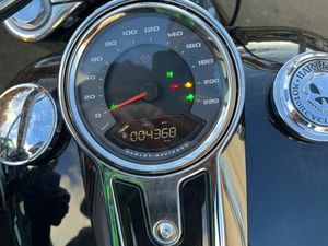 HARLEY-DAVIDSON FAT BOY 2019 – 4 500 KM – ÉTAT SHOWROOM