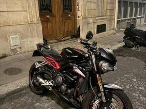 TRIUMPH STREET TRIPLE RS 2019 MATT BLACK
