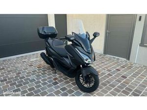 SCOOTER 125 HONDA FORZA