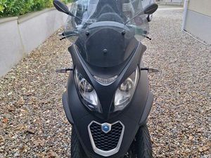 PIAGGIO MP3 300