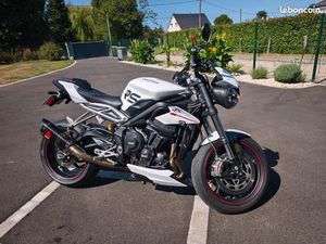 STREET TRIPLE 765 RS
