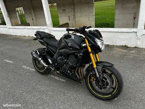 YAMAHA FZ800
