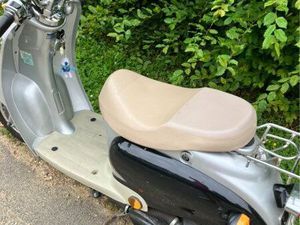 SCOOTER RÉTRO VINTAGE