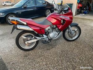 HONDA VARADERO 125CM3