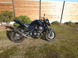 VEND Z 750 BLACK ÉDITION