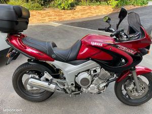 MOTO YAMAHA TDM 850