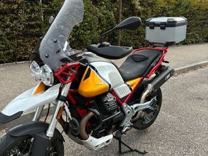 MOTO GUZZI V 85 TT