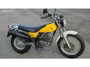 SUZUKI VANVAN JAUNE
