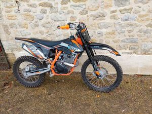 MOTO CROSS 250 CC