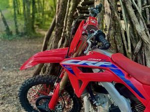 250 CRF