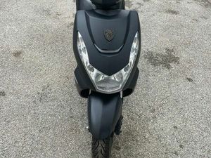 SCOOTER PEUGEOT KISBEE BLACK EDITION 4T