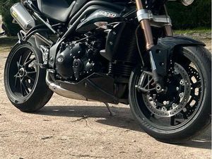 SPEED TRIPLE 1050