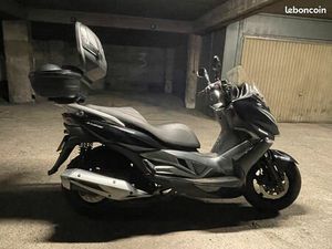VENTE SCOOTER J125 KAWASAKI AUTOMATIQUE