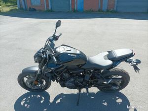 MOTO YAMAHA MT 07 PURE A2