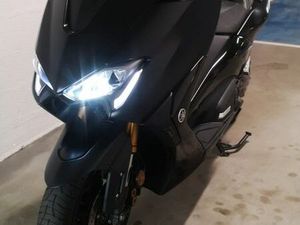 YAMAHA T-MAX DX 530