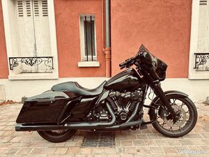STREET GLIDE ST