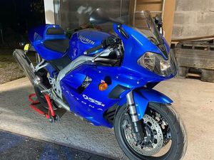 TRIUMPH 955I DAYTONA