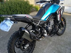 VENDS CF MOTO 450 MT 626 KMS ANNÉE 2025 : 5 800 EUROS