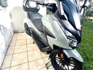 HONDA FORZA 125 ABS OPTION SMART BOX 1ÈRE MAIN