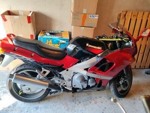 MOTO KAWASAKI ZZR600 2003