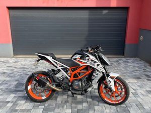 KTM DUKE 390