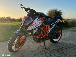 KTM 1290 SUPER DUKE R 2018 V2