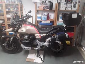 MOTO GUZZI V85 TT TRAVEL