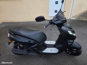 SCOOTER PEUJEOT KISBEE BLACK EDITION 50 CC