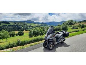 SCOOTER METROPOLIS 400