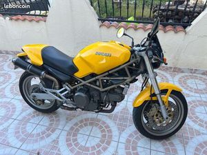 750 DUCATI MONSTER