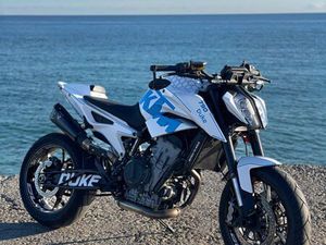 KTM 790 DUKE