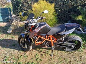 VENDS KTM 690 DUKE