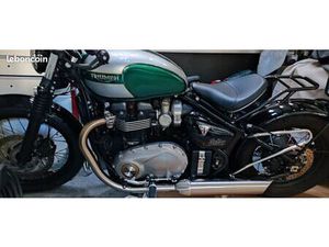 MOTO TRIUMPH BONNEVILLE BOBBER