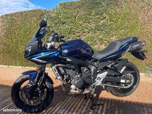 YAMAHA FZ6S