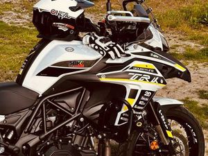 MOTO BENELLI TRK 502 X