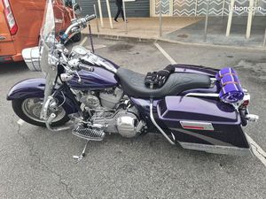 ◊ HARLEY ROAD KING CVO SCREAMING EAGLE 2002 – SAISISSEZ-LA AVANT QU’ELLE NE PARTE ◊