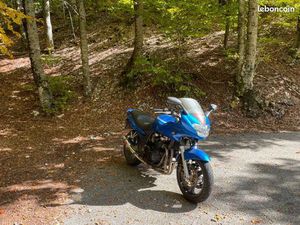 KAWASAKI ZR7S 750 A2