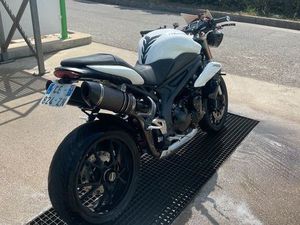 1050 SPEED TRIPLE