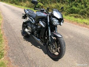 TRIUMPH STREET TRIPLE 765RS