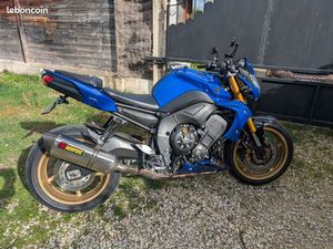 YAMAHA FZ8