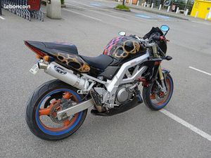 SUZUKI SV 650 ÉCHANGE KAWASAKI VN 800 OU HONDA VT 750