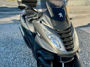 PEUGEOT MÉTROPOLIS 400I