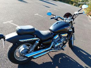 HONDA VF 750C MAGNA CUSTOM