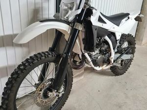 HUSQVARNA 125 WRE ENDURO RARE 1800KM, EXCELLT ÉTAT HOMOLOGUÉE ROUTE, 2012