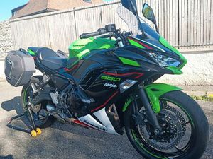 KAWASAKI NINJA 650 KRT 2021 PACK TOURER