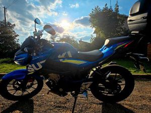 SUZUKI 125 CC GSX-S