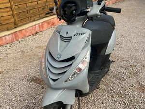 SCOOTER PIAGGIO ZIP 2 TEMPS 50 CC