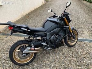YAMAHA FAZER 800
